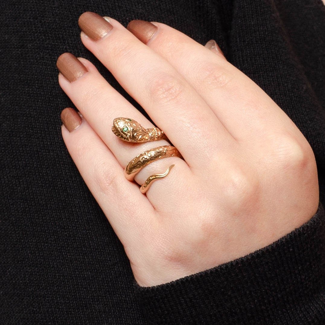 Vintage Wrap Around Snake Ring of 18k Gold - Trademark Antiques